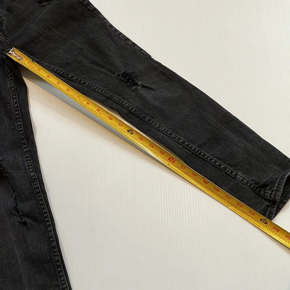 Levi’s boyfriend jean, black distressed, girls size 10
